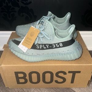 Brand New Yeezy Boost 350 V2